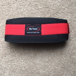 Rip toned size small lifting belt
